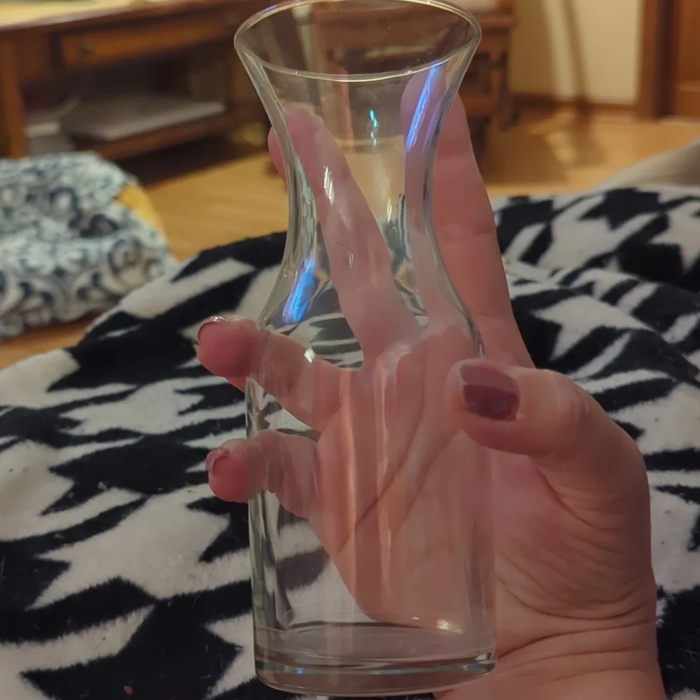 Elegant Clear Glass Mini Vase Or Wine Decanter.